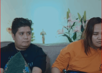 Kupal na waitter nagsiga sa restaurant!_part2